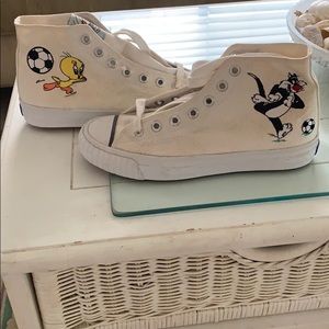 Looney Tunes Keds